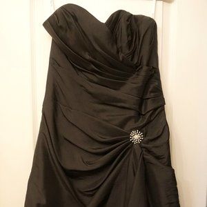 Black formal dress w/rhinestone pin-ONLY WORN ONCE